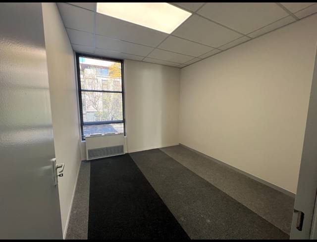 2,000M² OFFICE TO LET IN ROSEBANK